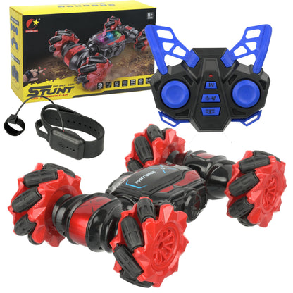 Mașină cu control manual unic pentru conducerea pe drum și o