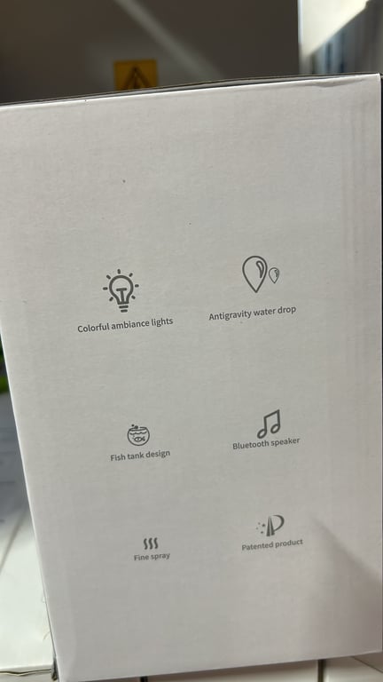 Boxă Bluetooth cu Umidificator Anti-Gravitațional – Design Acvariu, Iluminare Ambientală și Pulverizare Fină