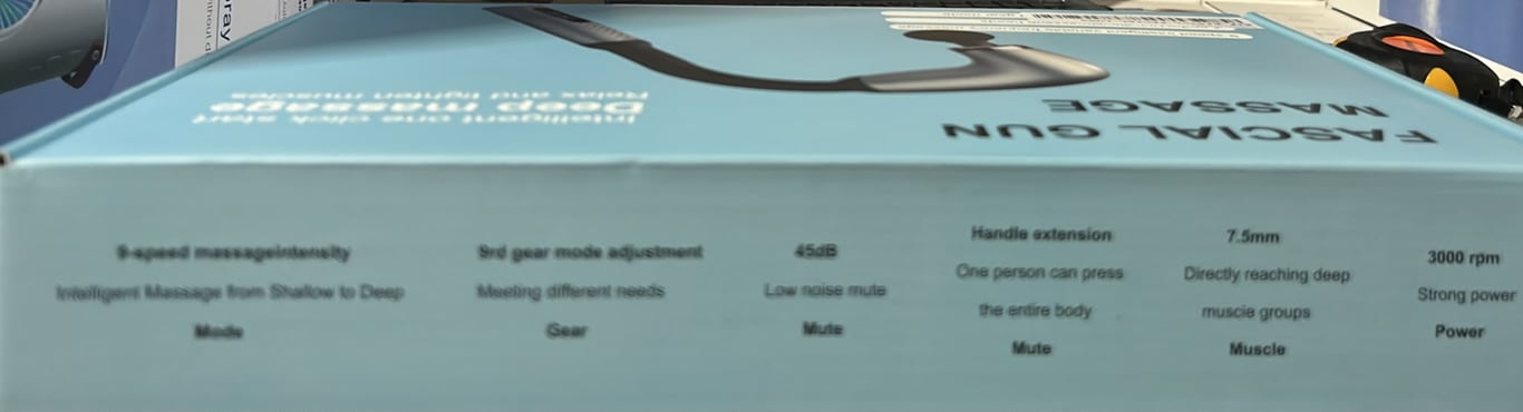 Pistol de Masaj Fascial cu Mâner Extins, 9 Trepte de Viteză, 4 Capete de Masaj, 3000 RPM