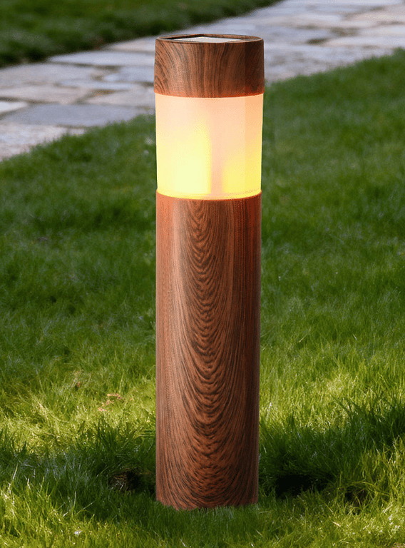 Set complet de 4 lămpi solare pentru grădină ideale pentru iluminarea căilor de acces