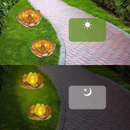 Lampă Solară LED Nufăr Auriu – Iluminare Decorativă pentru Grădină și Terasă