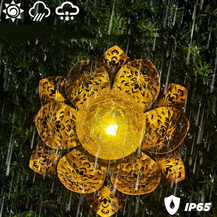 Lampă Solară LED Nufăr Auriu – Iluminare Decorativă pentru Grădină și Terasă